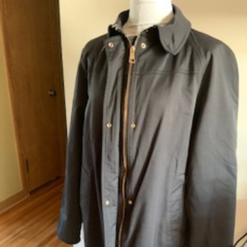 Burberry Britt Raincoat - image 2